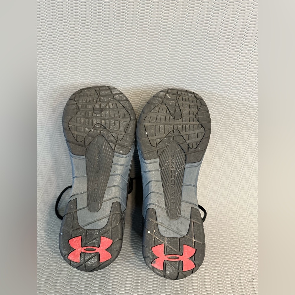 UNDER ARMOUR - Picture 6 of 7